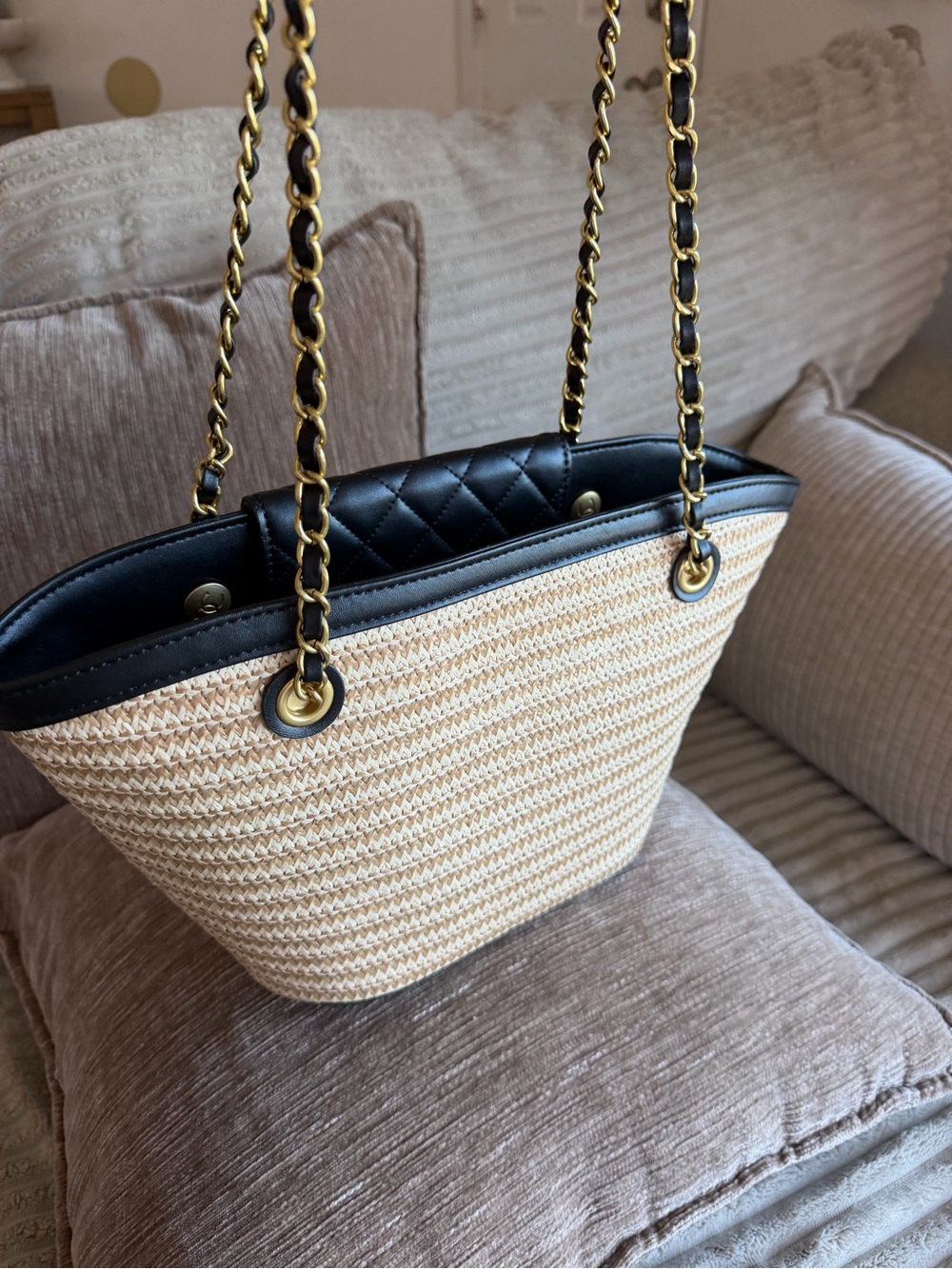 Chanel Logo Black Quilted Lambskin Flap and Straw Tote Bag - Picture 4 of 9